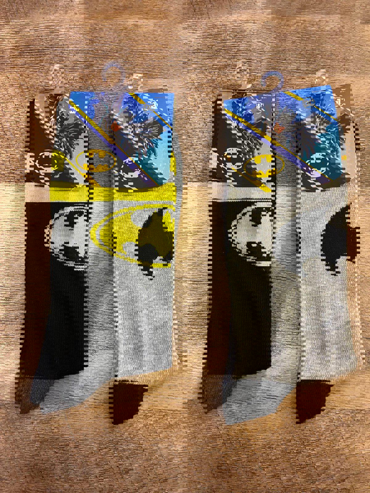 Batman Symbol Logo - DC Comics - Crew Socks (Brand New)
