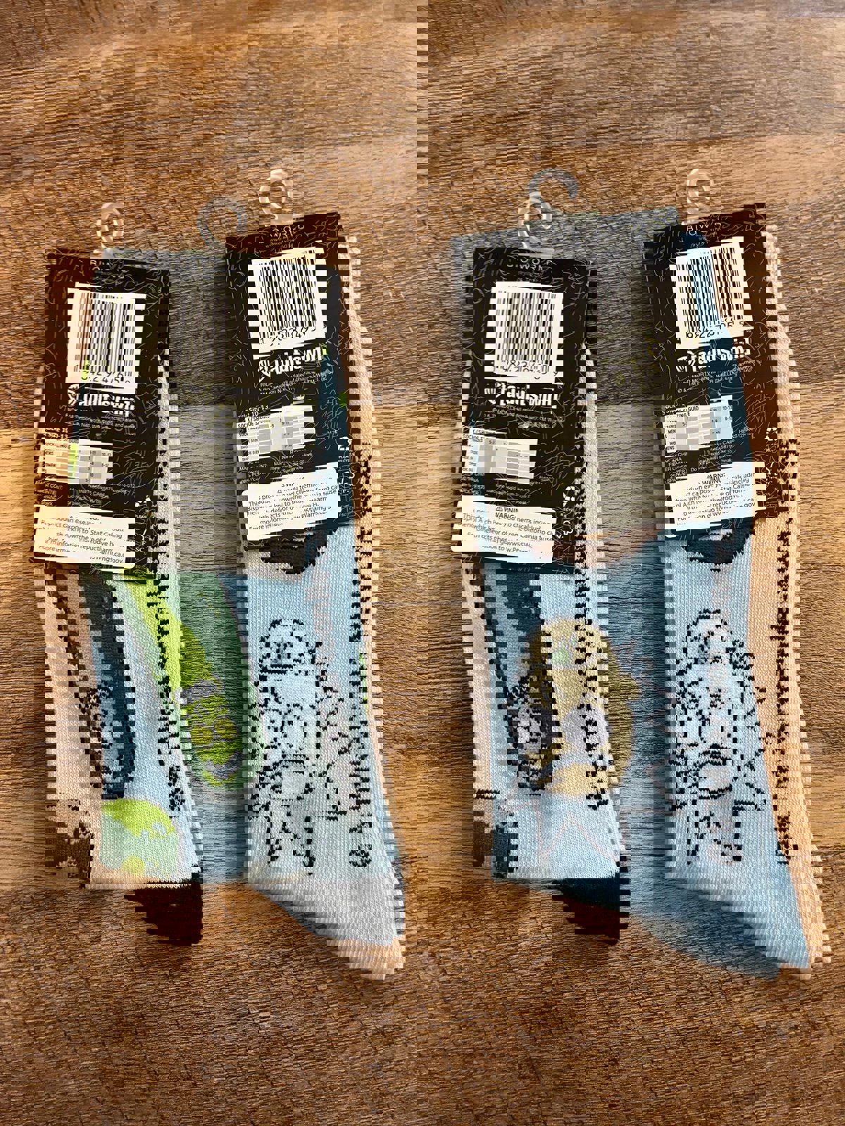 Rick And Morty Crew Sock 2 Pack (Brand New) - Pickle Rick